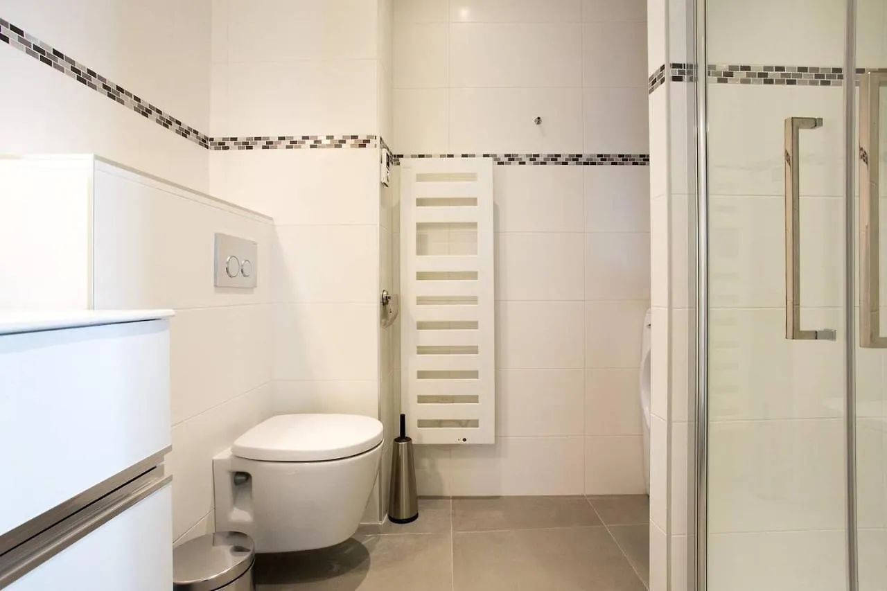 Marriott : 2 Beds/2 Baths Sea View Apartment Cannes